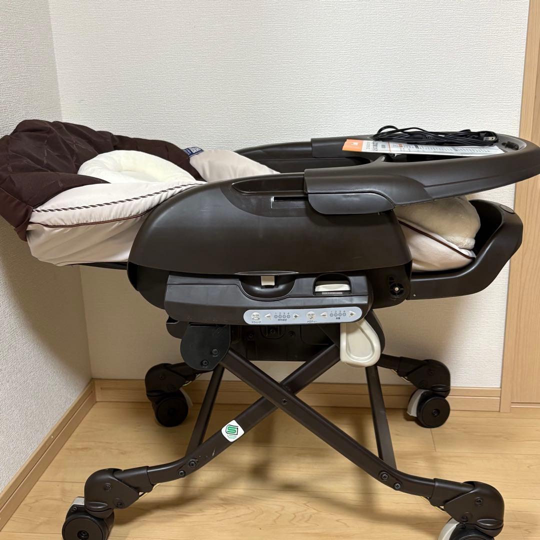 コンビ ネムリラ オートスウィング BEDi 電動ハイローチェア