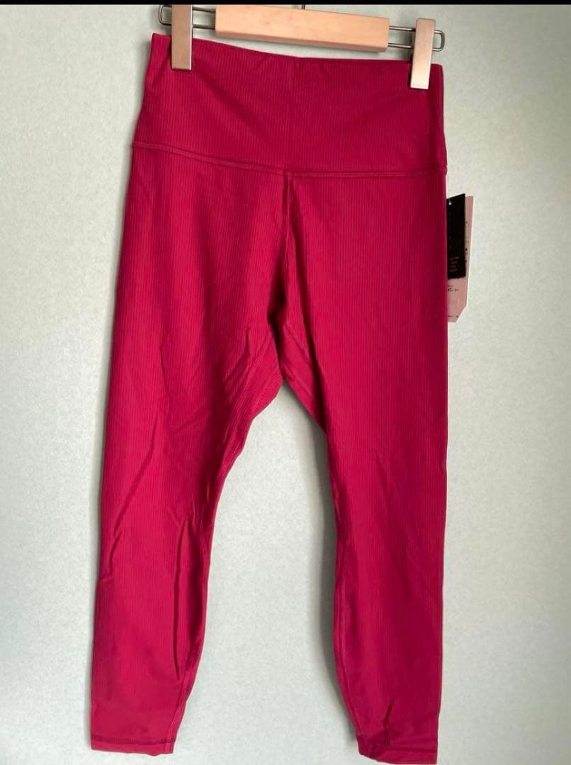 （新品）ルルレモンヨガパンツlululemonヨガパンツ　おしゃれヨガパンツ
