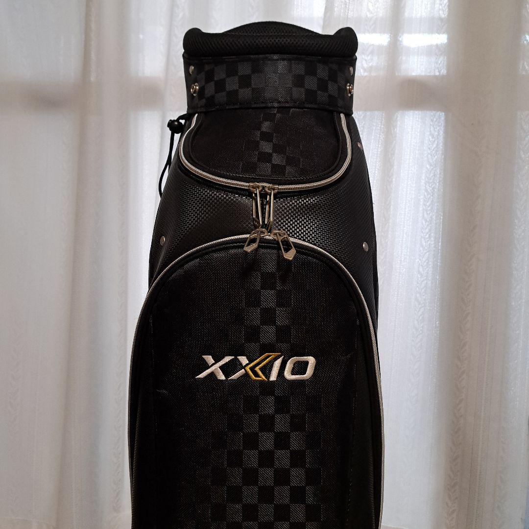 ゼクシオキャディバック、極美品！。9～9.5インチ。フード付き。