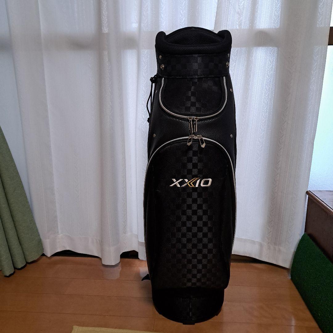 ゼクシオキャディバック、極美品！。9～9.5インチ。フード付き。