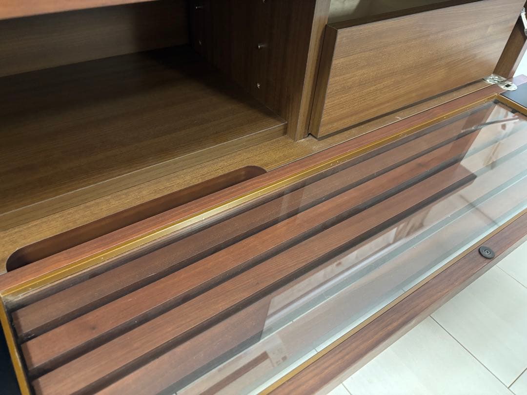 【最終値下げ〜11月26日(水)で終了】テレビボード 210cm／ウォールナット