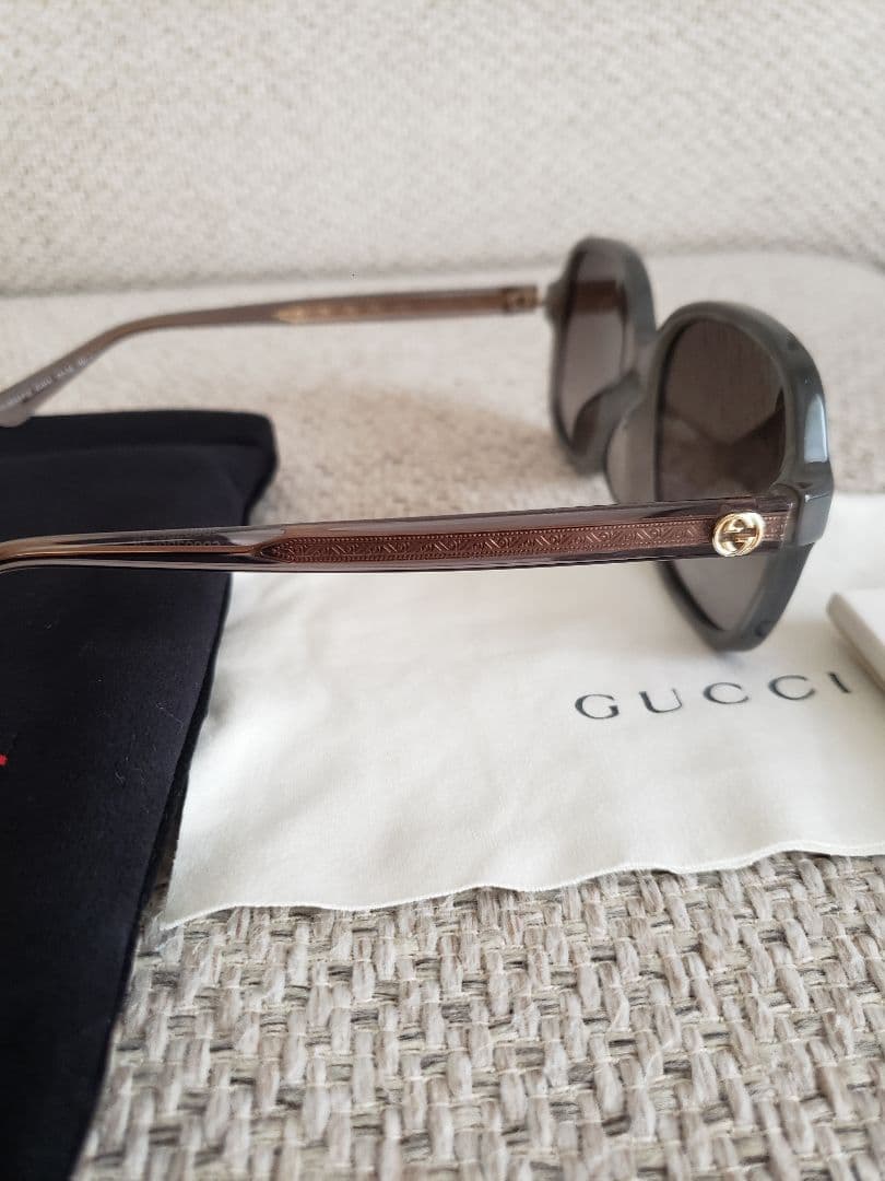 新品 GUCCI サングラス グレー×ゴールド