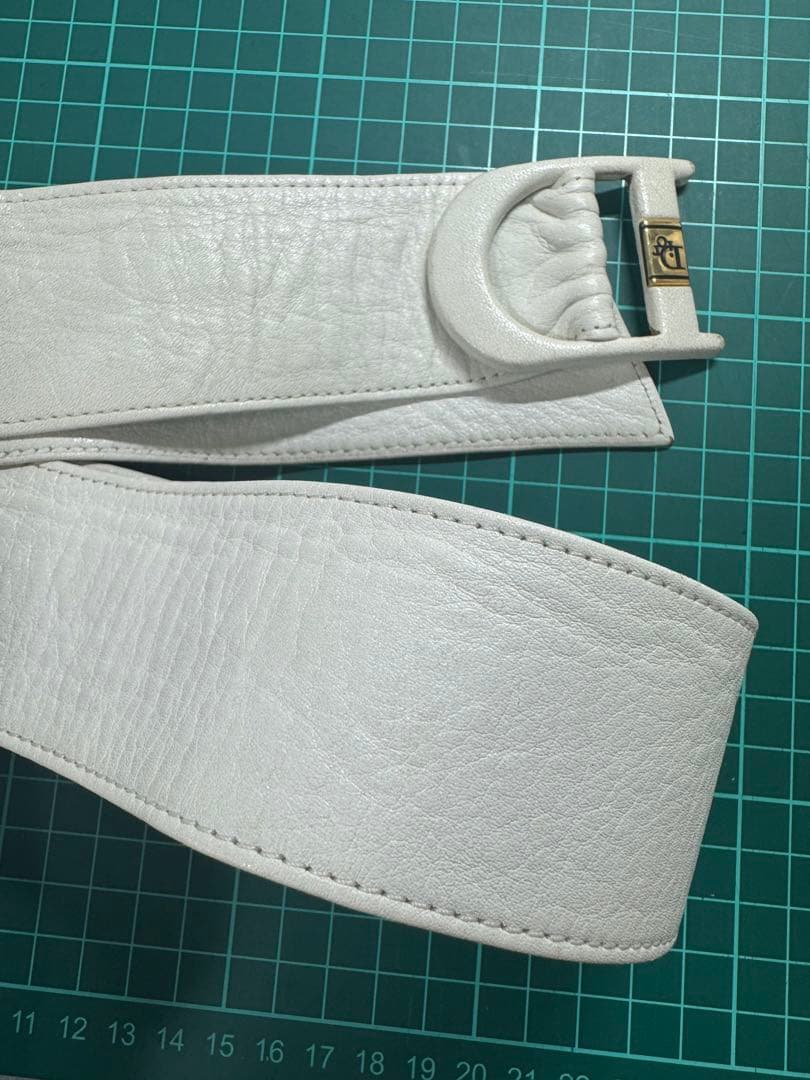 Diorディオール サッシュベルト レザー ホワイト フリーサイズ