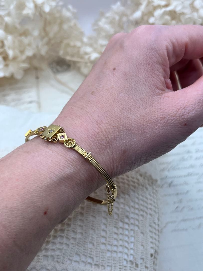 うさぎのななちゃん 英国アンティーク ルビーダイヤ 金 バングル オリジナ