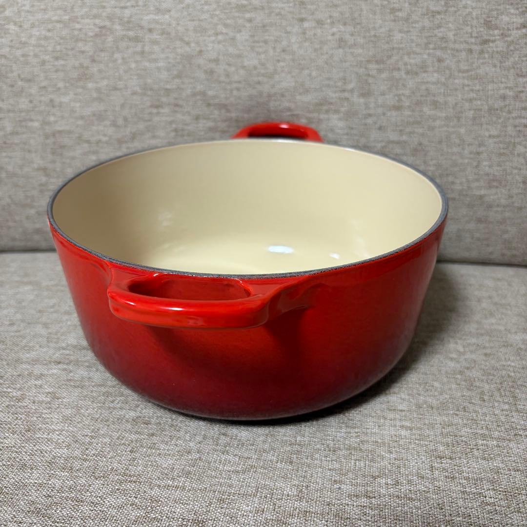 LE CREUSET ココットロンド　チェリーレッド 両手鍋 2.4L
