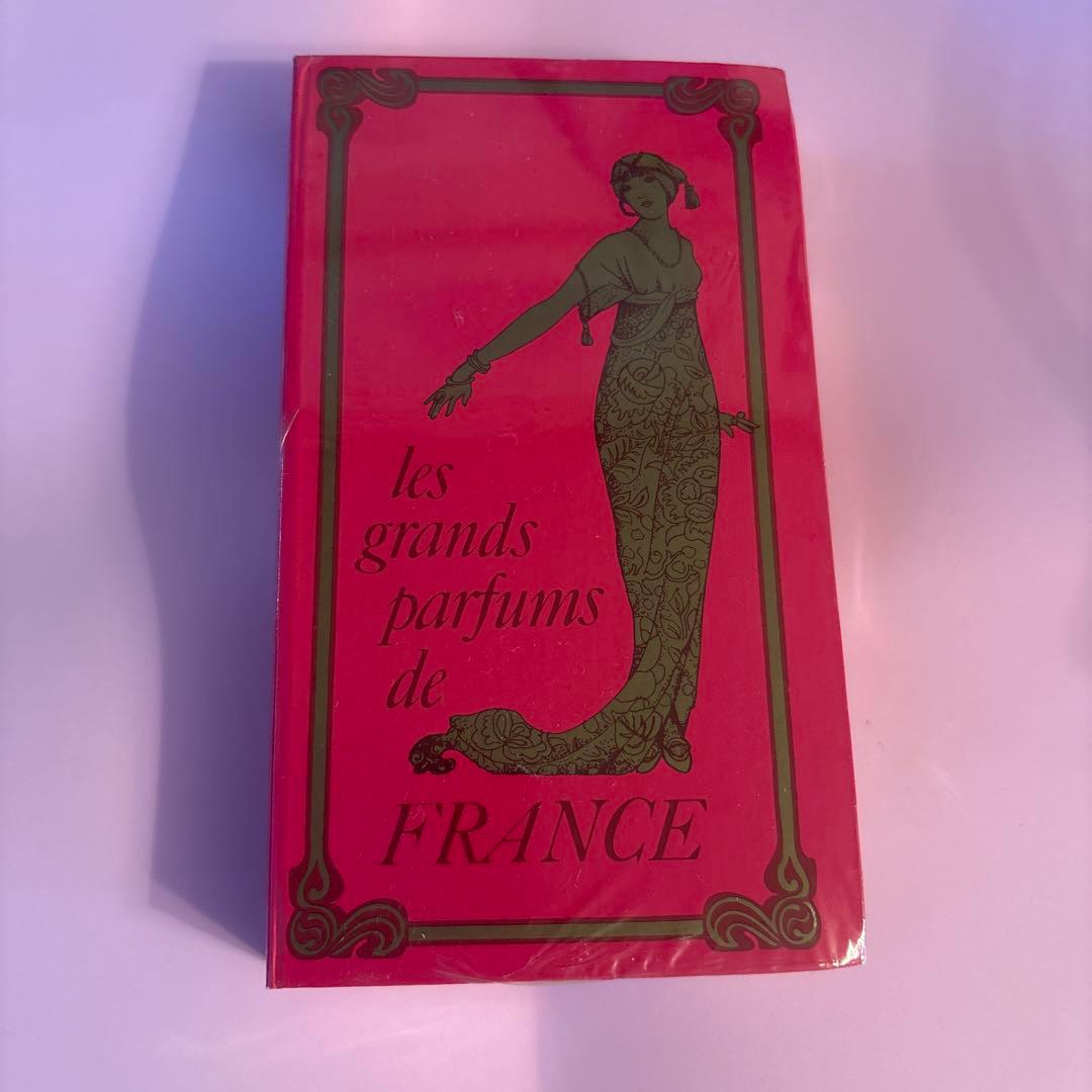 未開封 フランス製 香水 ピンクボックス