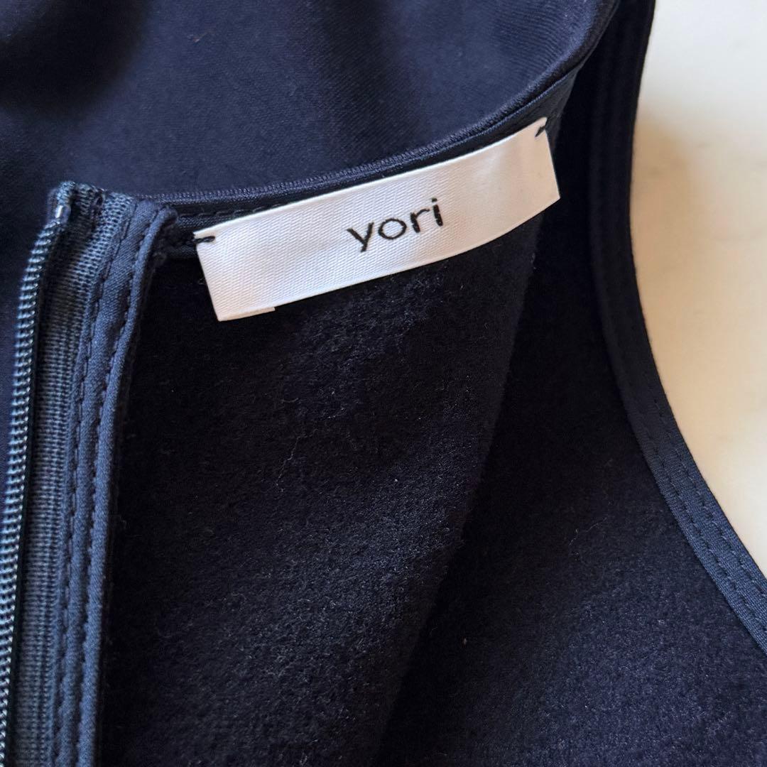 美品 ヨリ yori ぬくぬくヘムフリルブラウス ネイビー ティアードカットソー
