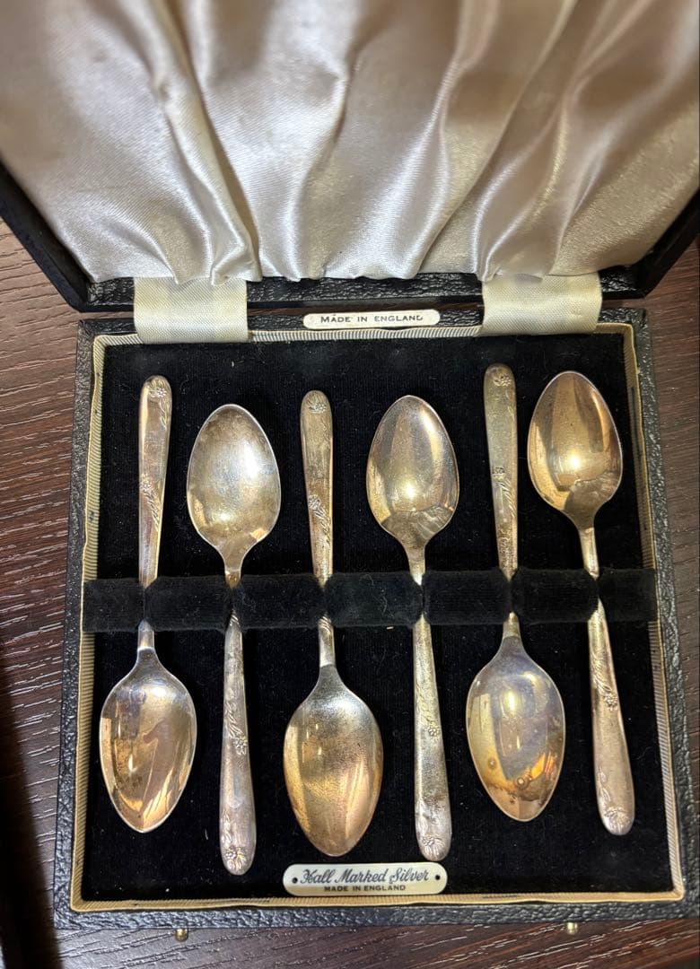 も*ん様 イギリス製 シルバースプーン　ヴィンテージ　スターリングシルバー 刻印