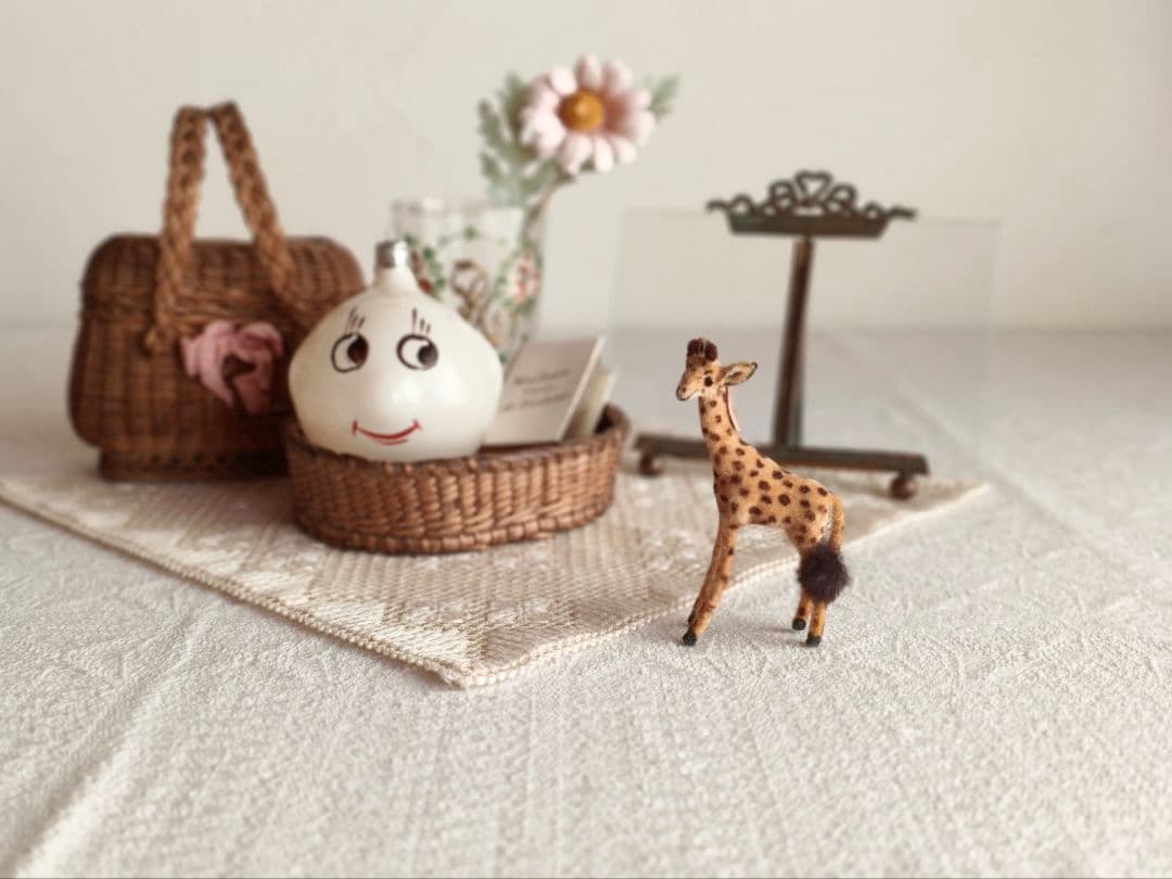 【ちびたんさま】vintage figure ୨୧ 子どもの キリンさん