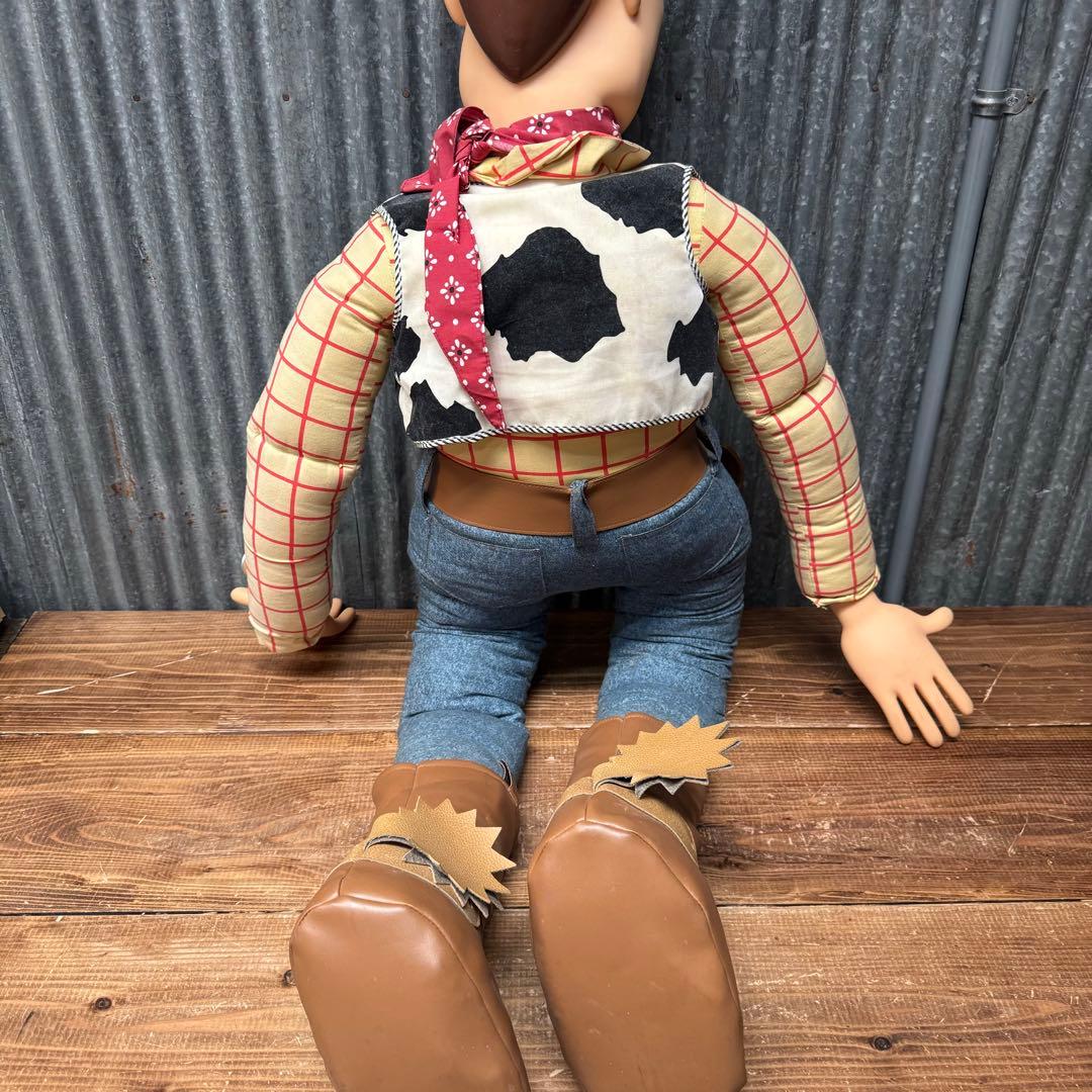 トイストーリー　人形　ウッディ　バズ・ライトイヤー　ぬいぐるみ　ディズニー