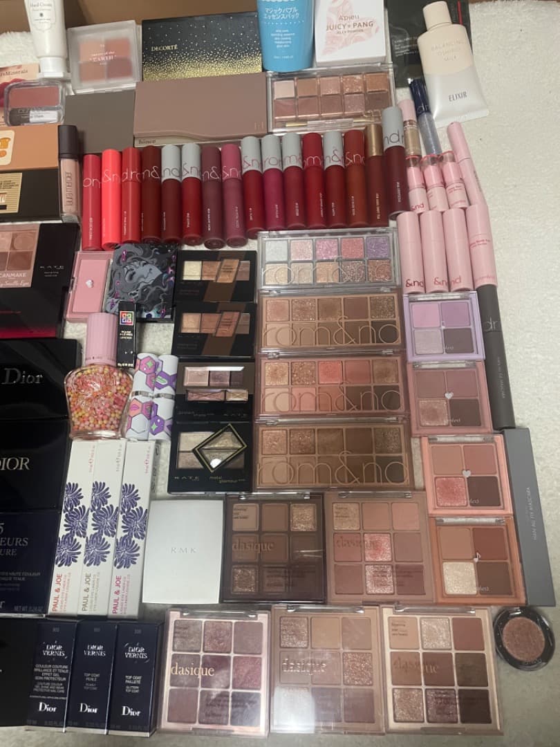 総額70万以上！コスメまとめ売り260点以上
