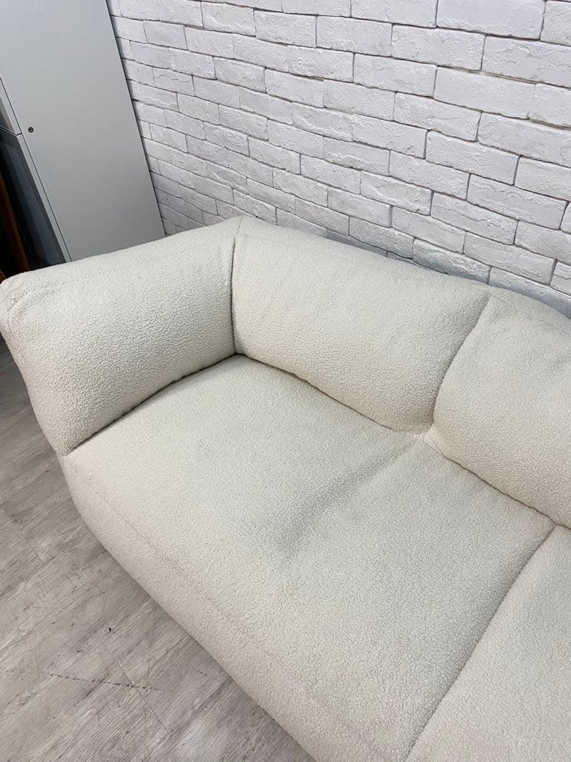 【東京都内23区配送無料】定価11万　3人がけ　ソファー　椅子　カウチ　ビーズ