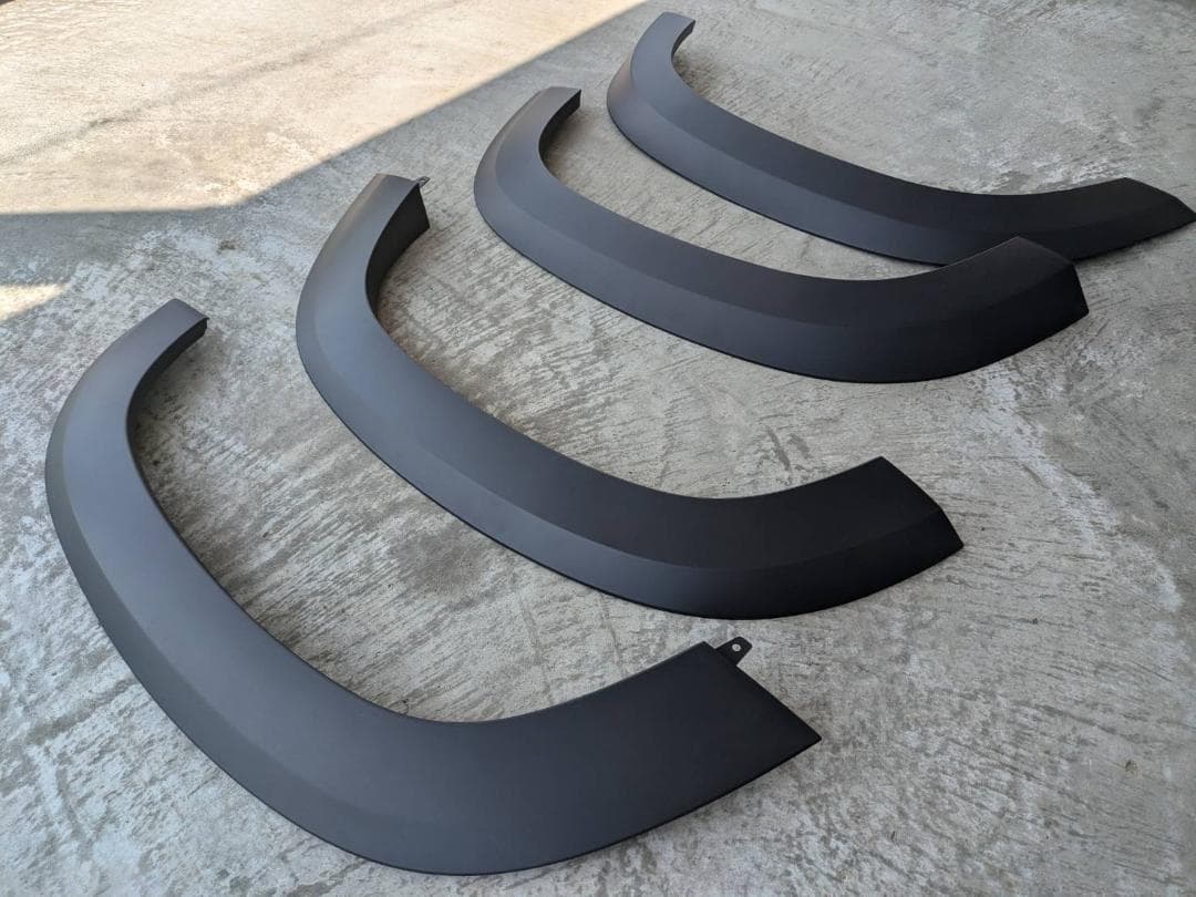 【新品未使用】ランドローバー DEFENDER 90用 オーバーフェンダー