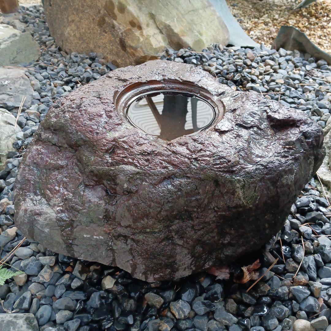 手水鉢　蹲　灯籠　臼　庭石　ガーデニング