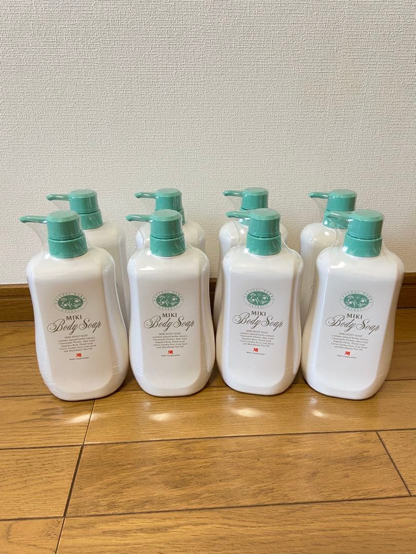 ミキ ボディソープ 700ml 全身洗浄料 植物由来成分配合 8本セット