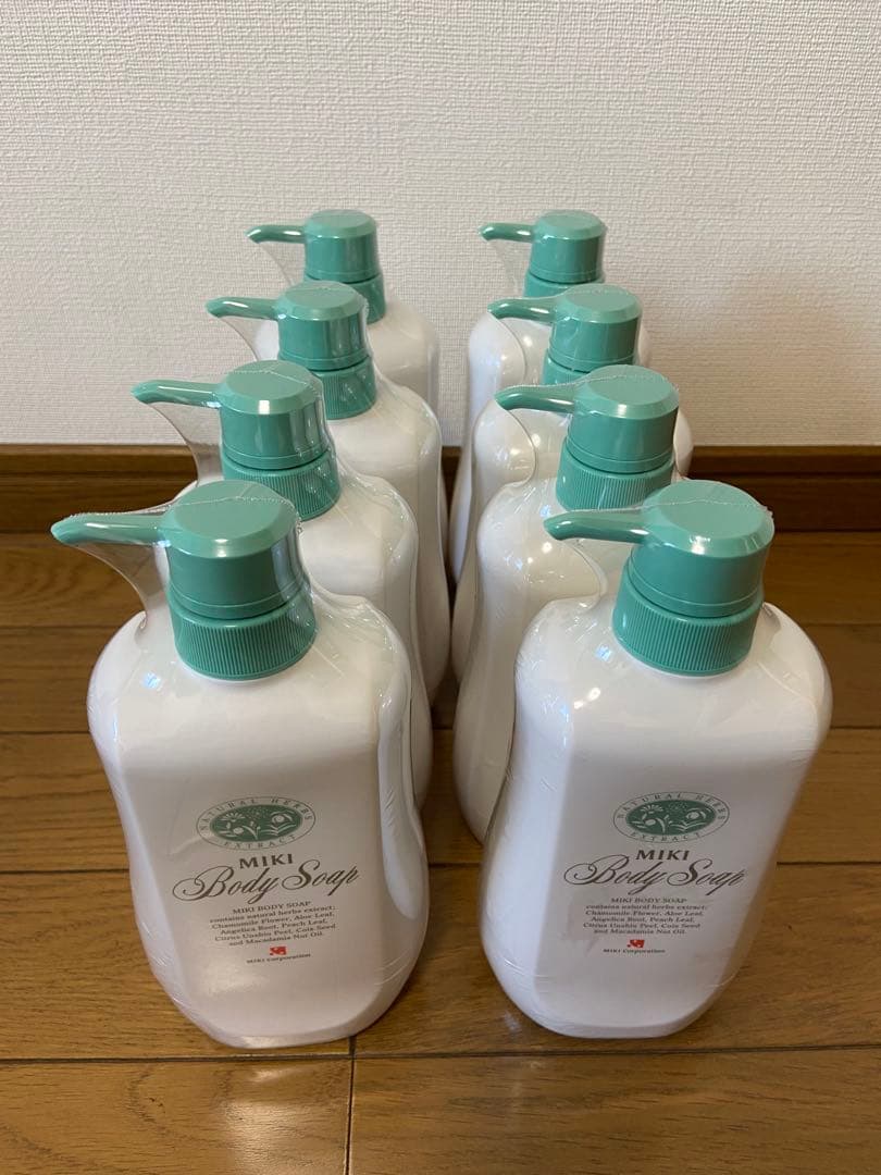 ミキ ボディソープ 700ml 全身洗浄料 植物由来成分配合 8本セット