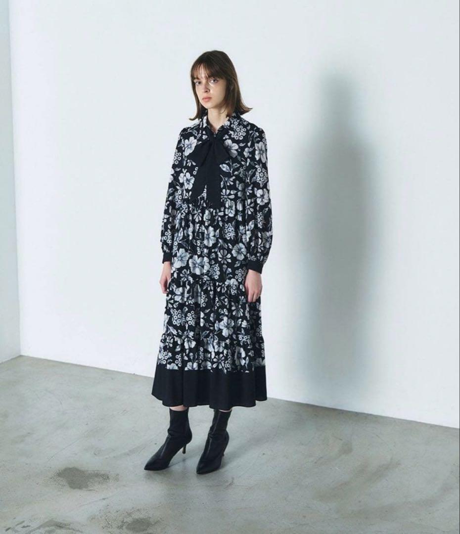 グレースコンチネンタル フラワープリントティアードワンピース