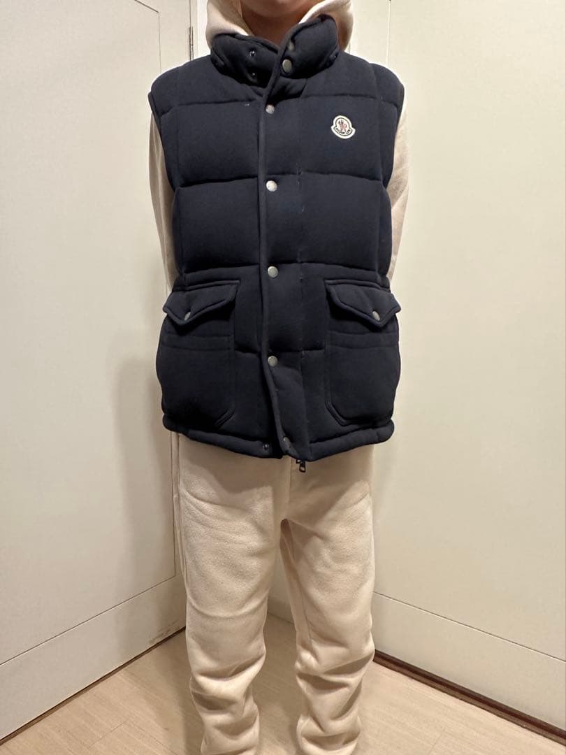 MONCLERモンクレール　ダウンベスト　L