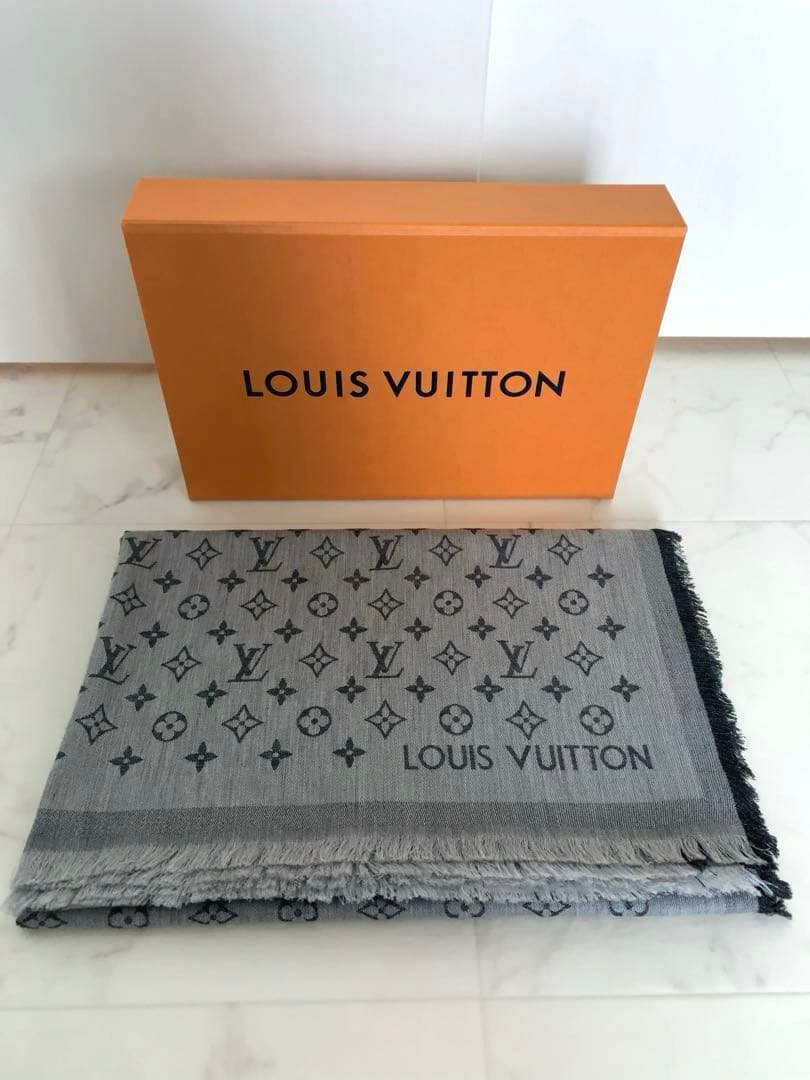 【ルイ ヴィトン】エトール モノグラム エッセンシャル★ストール★グレー★箱付き