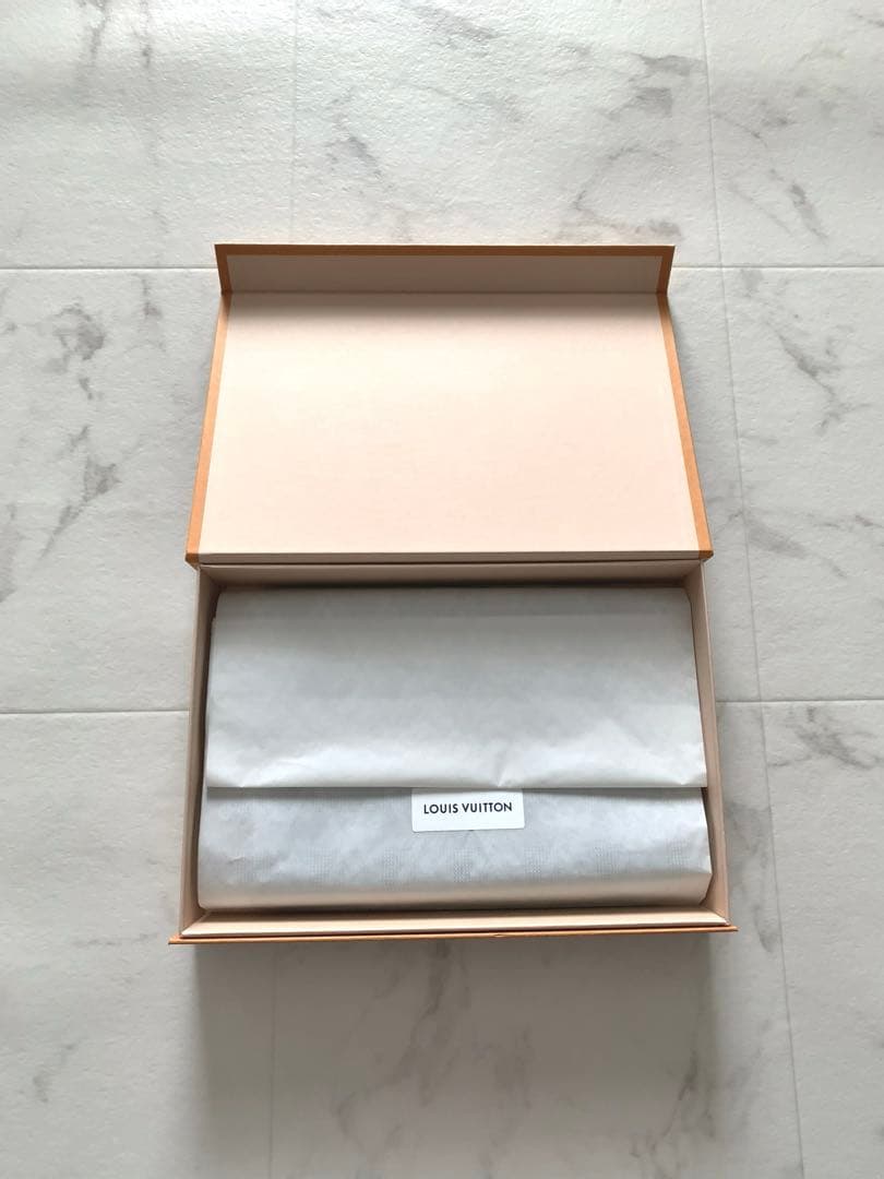 【ルイ ヴィトン】エトール モノグラム エッセンシャル★ストール★グレー★箱付き