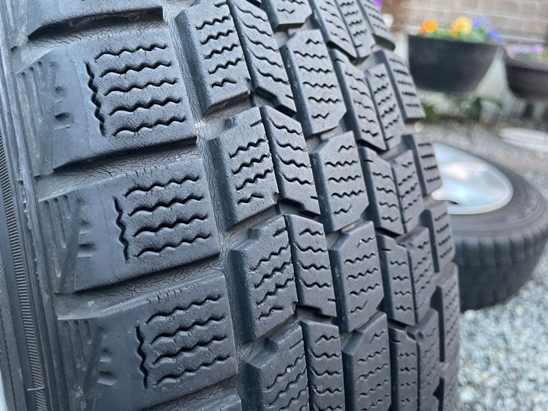 日産純正　185/65R15 ホイール4本セット ダンロップスタッドレスタイヤ
