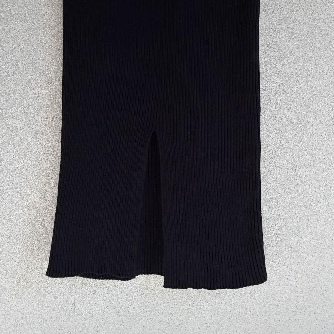 Glam Lips デコルテ CUTOUT ニット ワンピース　ブラック