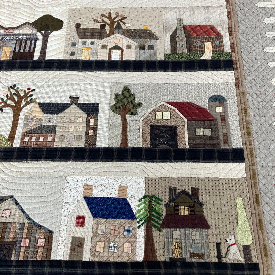 パッチワークキルト　ハウスのタペストリー　2枚　おまとめ　ハンドメイド
