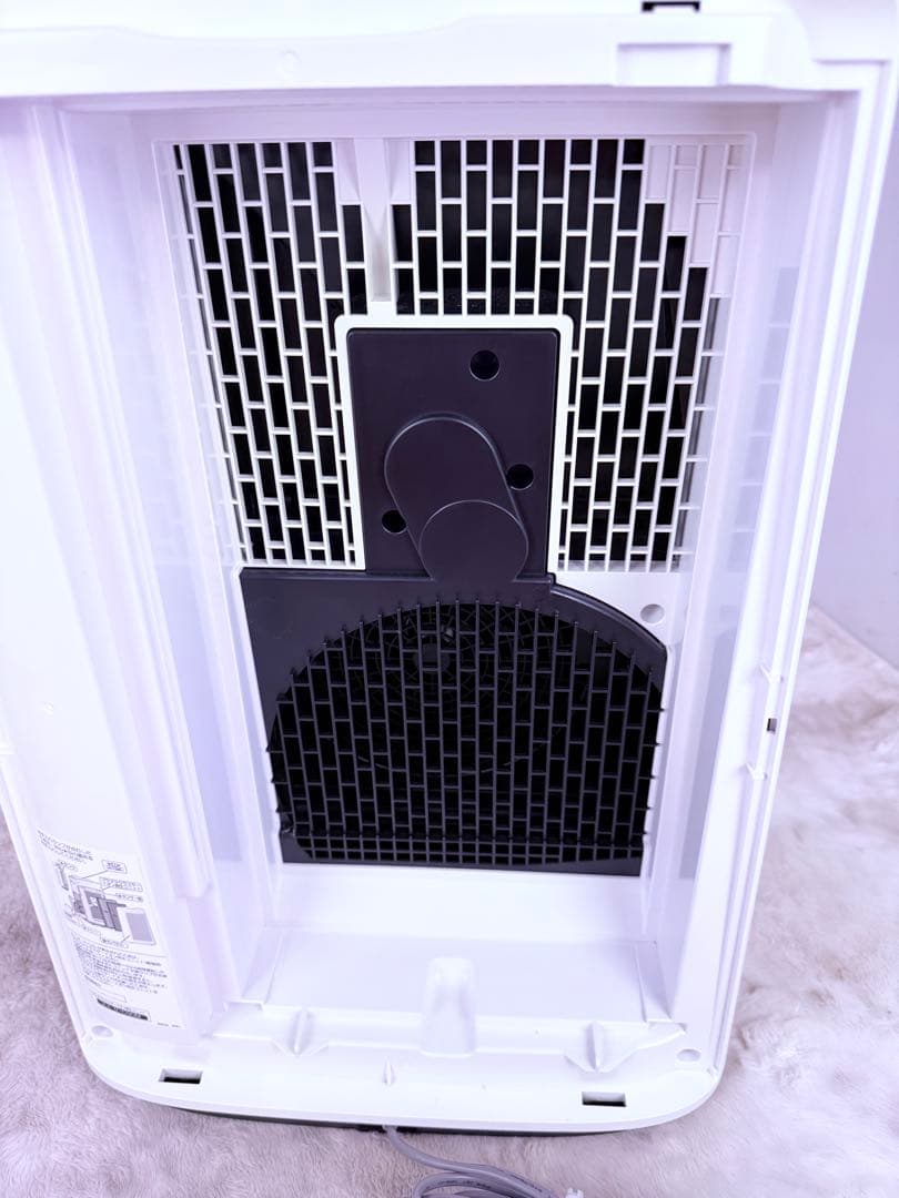 綺麗です♪ SHARP シャープ　KI-LS70-W 加湿空気清浄機