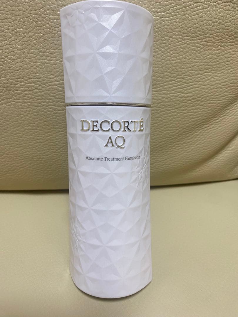 コスメデコルテＡＱ　アブソリュート エマルジョン マイクロラディアンスⅠ