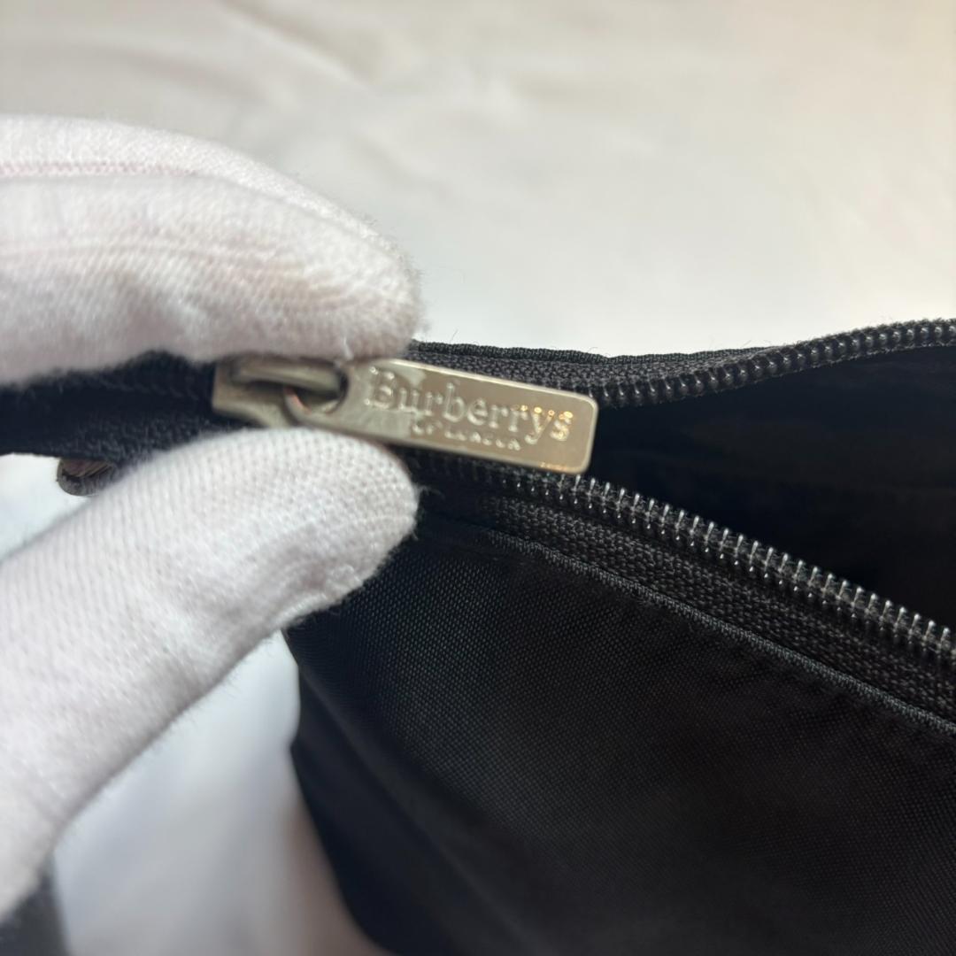 バーバリー ナイロン ハンドバッグ ノバチェック 黒 ワンショルダー