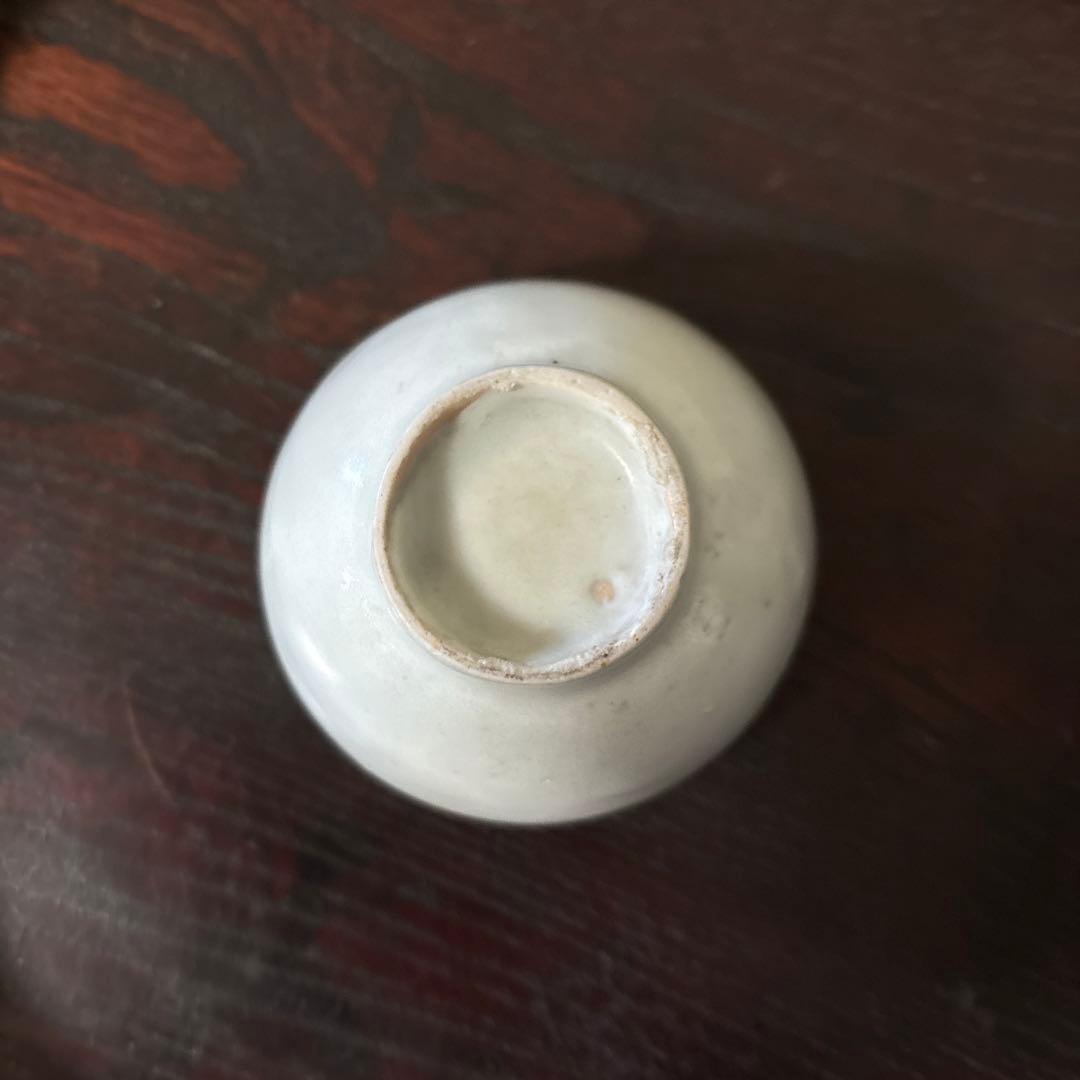 李朝盃　白磁　堅手　ぐい呑み　骨董　アンティーク.古美術.骨董.酒器.韓国骨董.