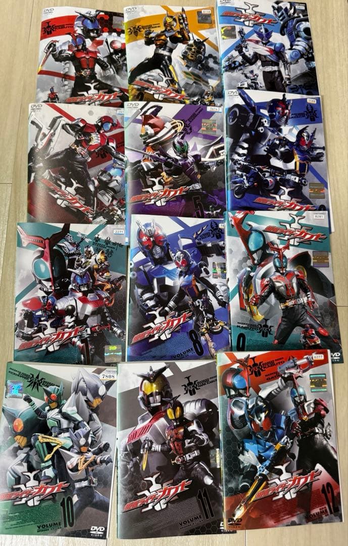 仮面ライダーカブト　レンタル落ちDVD 全12巻