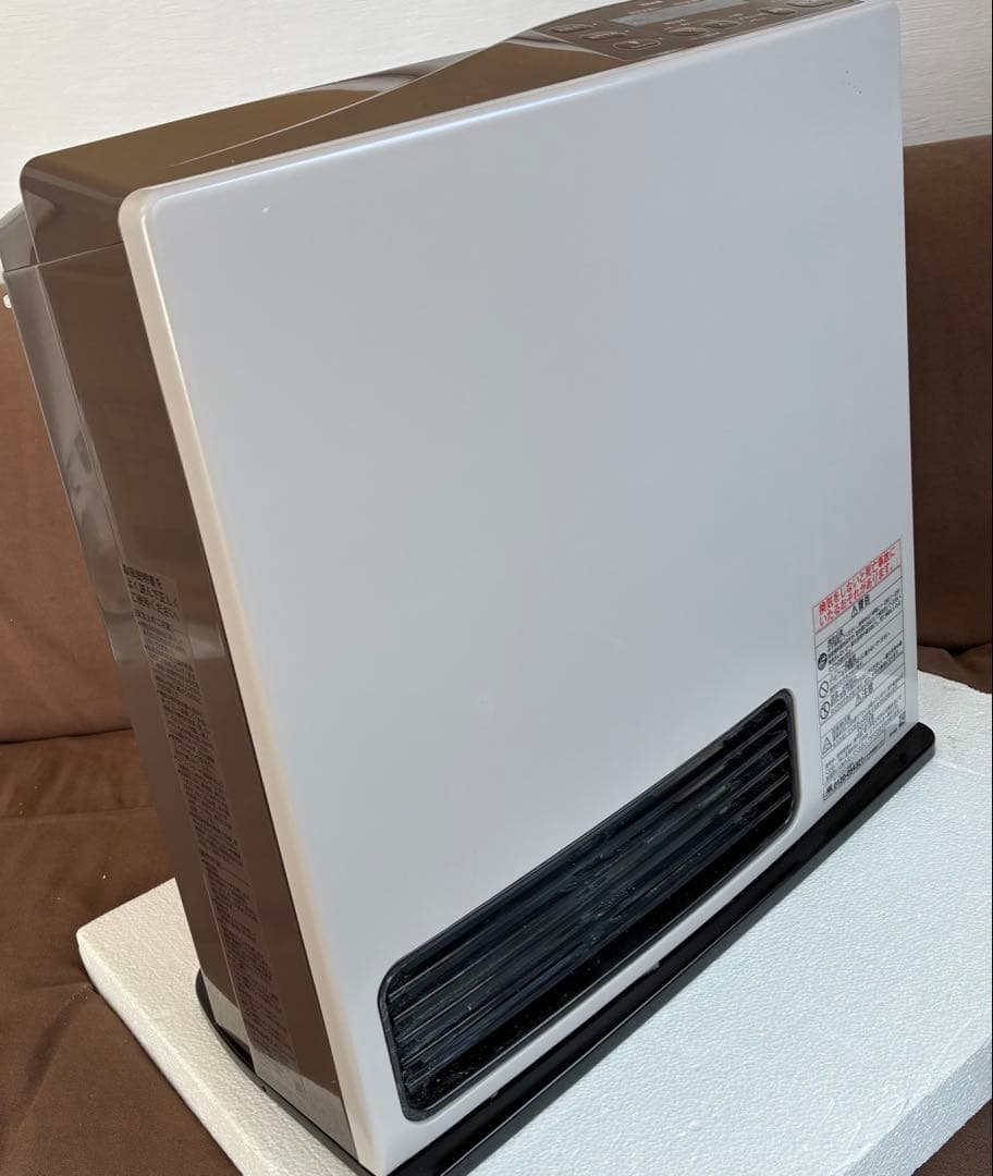2022年11月製Rinnai RC-Y4002PE ガスファンヒーター