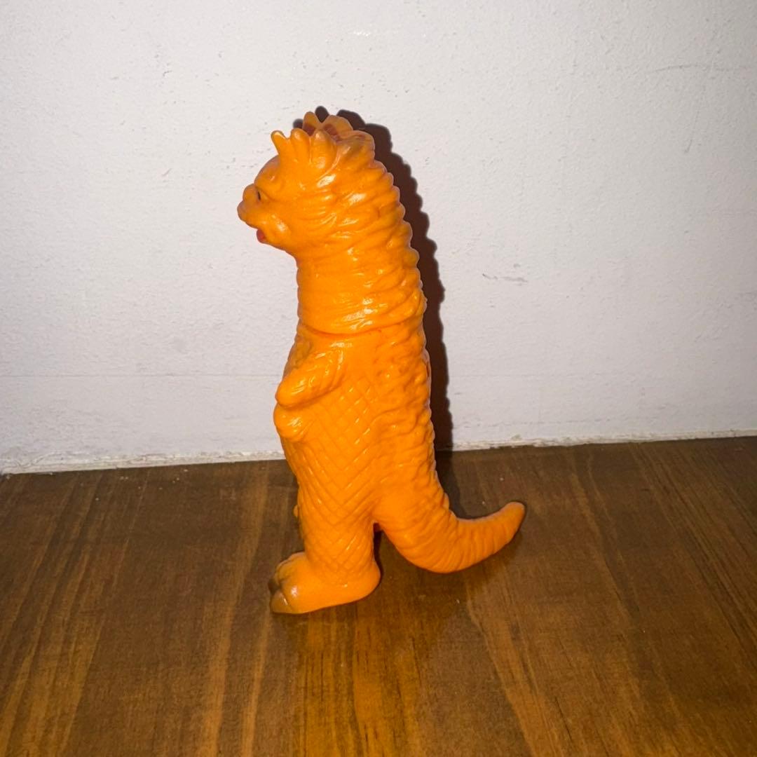 TAA7 ブルマァク ミニサイズ ベムラー ソフビ