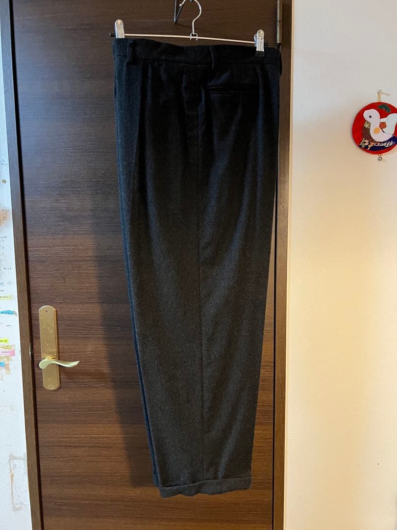 ジョルジオアルマーニ 黒タグ　カシミア混　ワイド