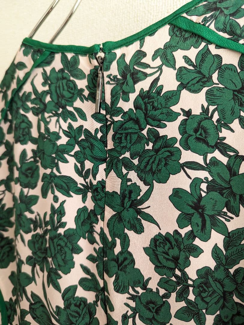 【美品】MSGM ジップ袖　花柄グリーン　モードブラウス　イタリア