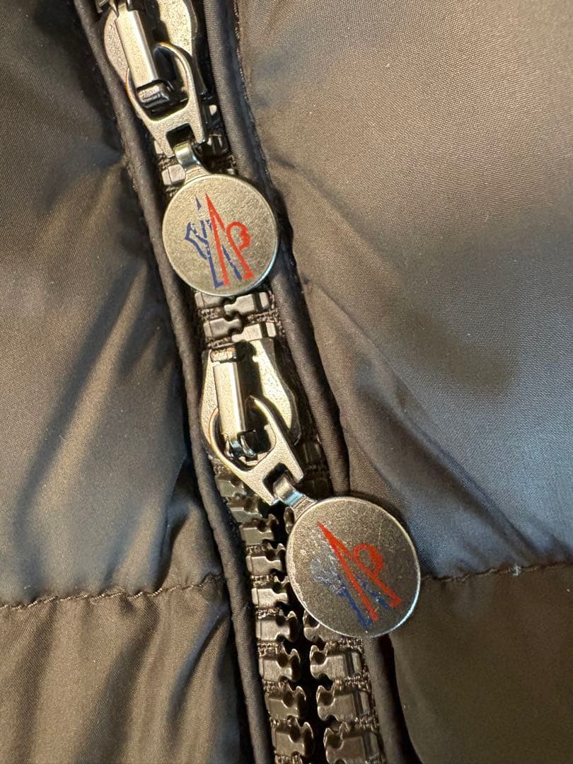 値下げ！モンクレール！即日発送！シャバリエ　size 0