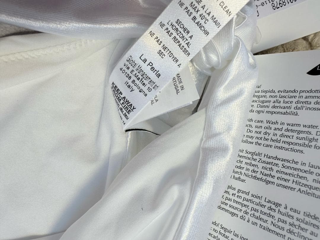 La Perla　ラペルラ　高級ビキニ上下セット　スパンコール刺繍未使用タグ付き