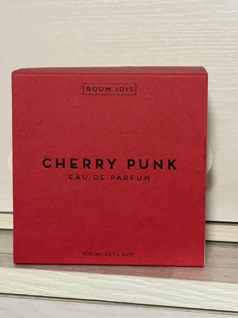 ルーム1015 チェリーパンク　Room 1015 Cherry Punk