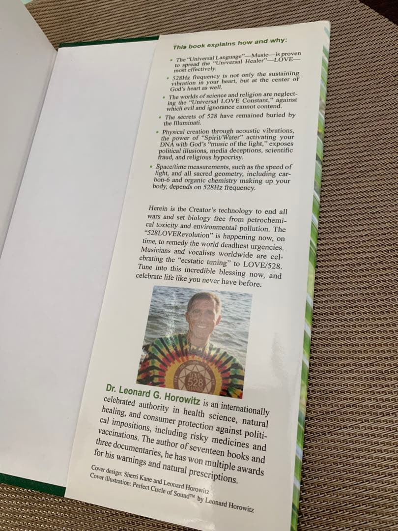 洋書 THE BOOK OF 528 Prosperity Key of LOVE