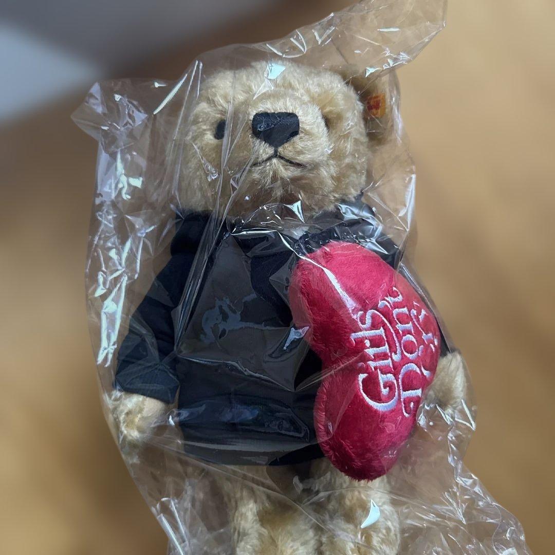 Girls Don't Cry × Steiff Teddy Bear