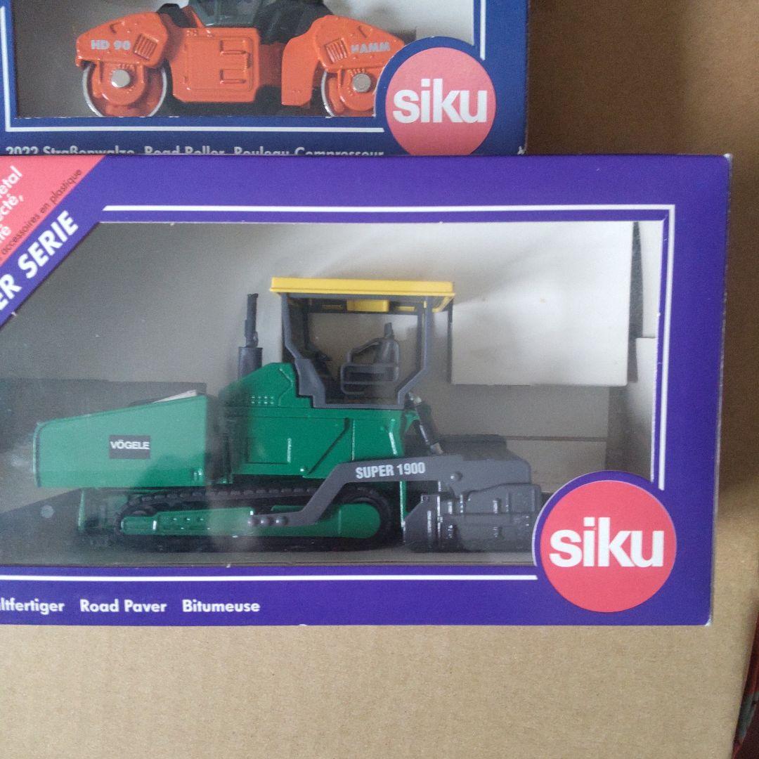 Siku SUPER SERIE 道路ローラーとアスファルトフィニッシャーセット