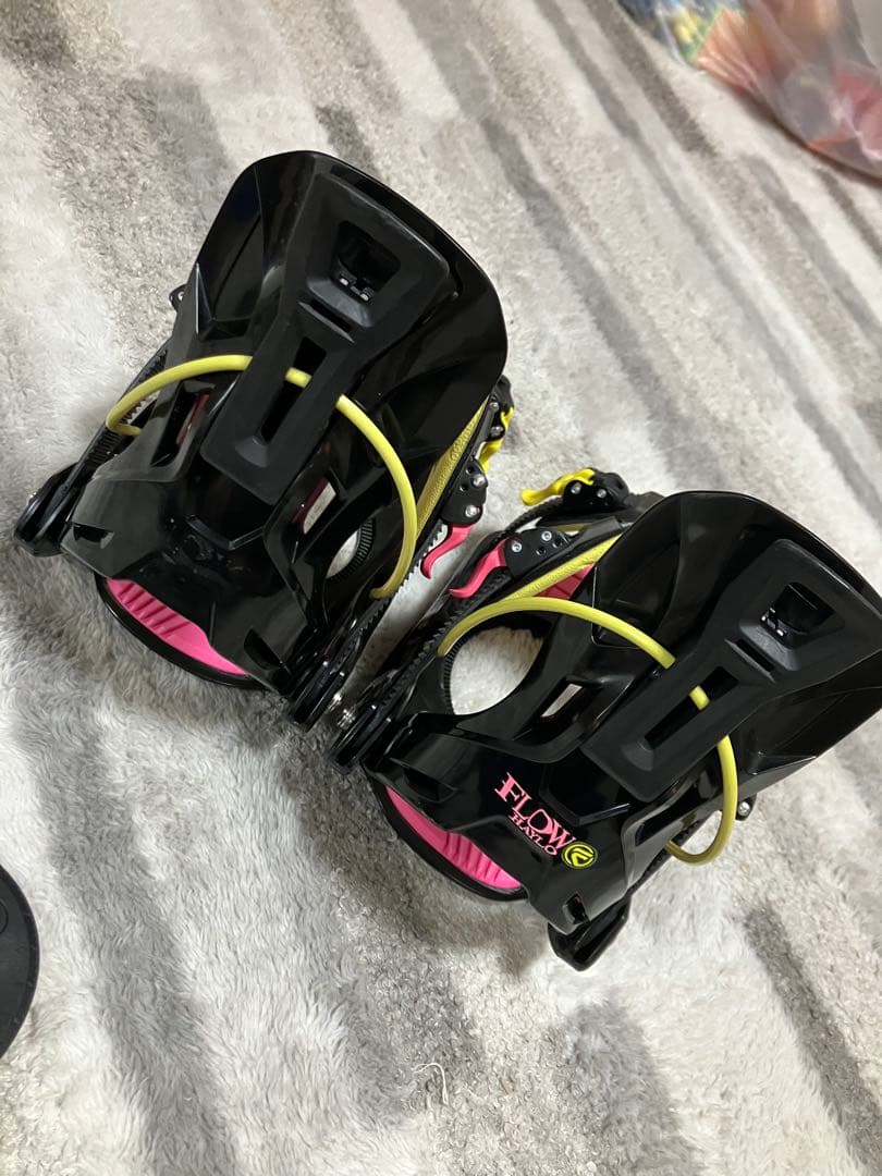 Flowビンディング　リアエントリーHaylo Black Neon　М