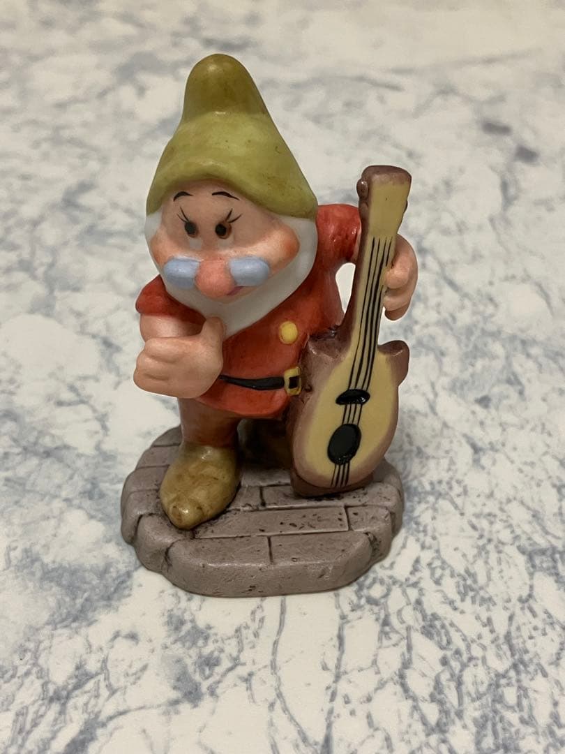 加藤工芸　白雪姫と7人のこびと　ガーデンフィギュアコレクション