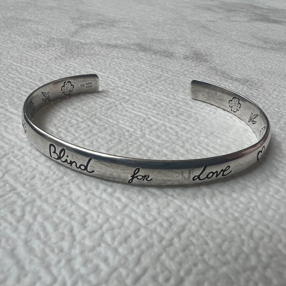 GUCCI シルバーバングル 'Blind for love' 16cm