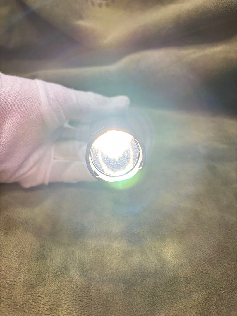 ARMYTEK DOBERMANN PRO タクティカルライト　キャンプ