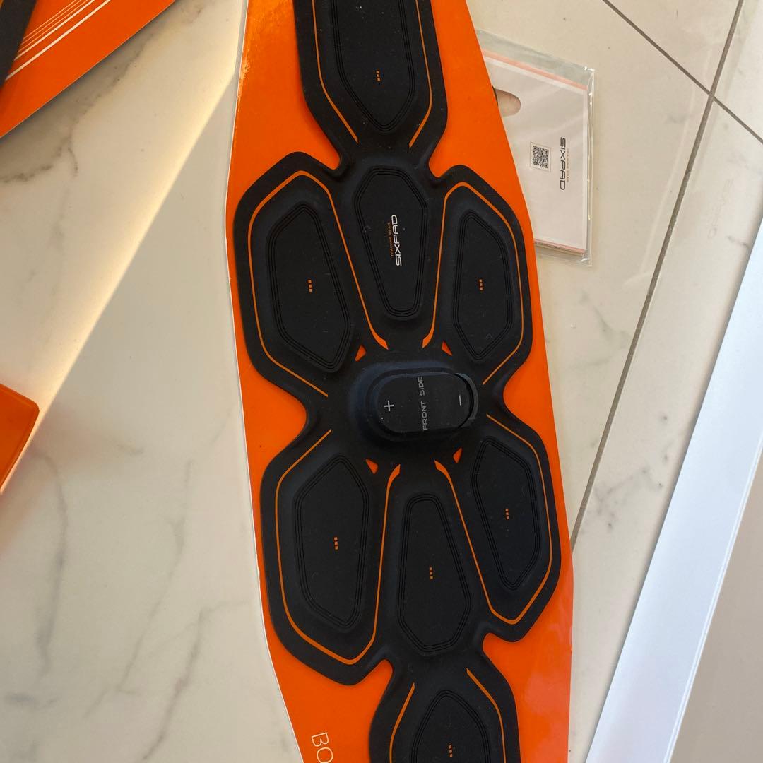 ほぼ未使用品⭐︎SIXPAD EMSトレーニングサポーター オレンジ4点セット