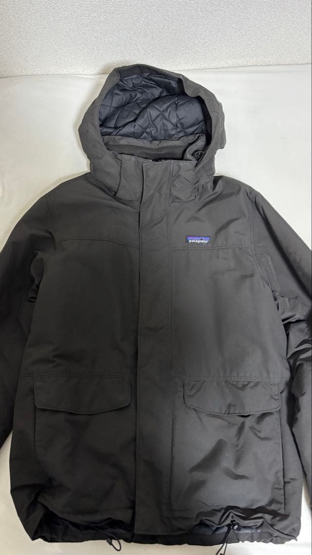 Patagonia ブラックナイロンジャケット