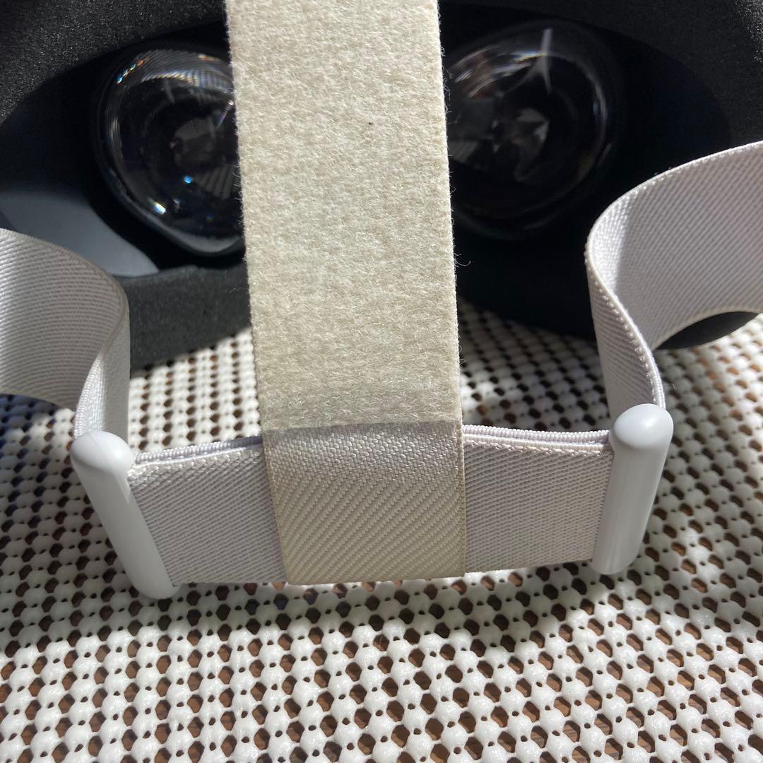 【萌】Quest 2 VRヘッドセット 64GBモデル【取置】