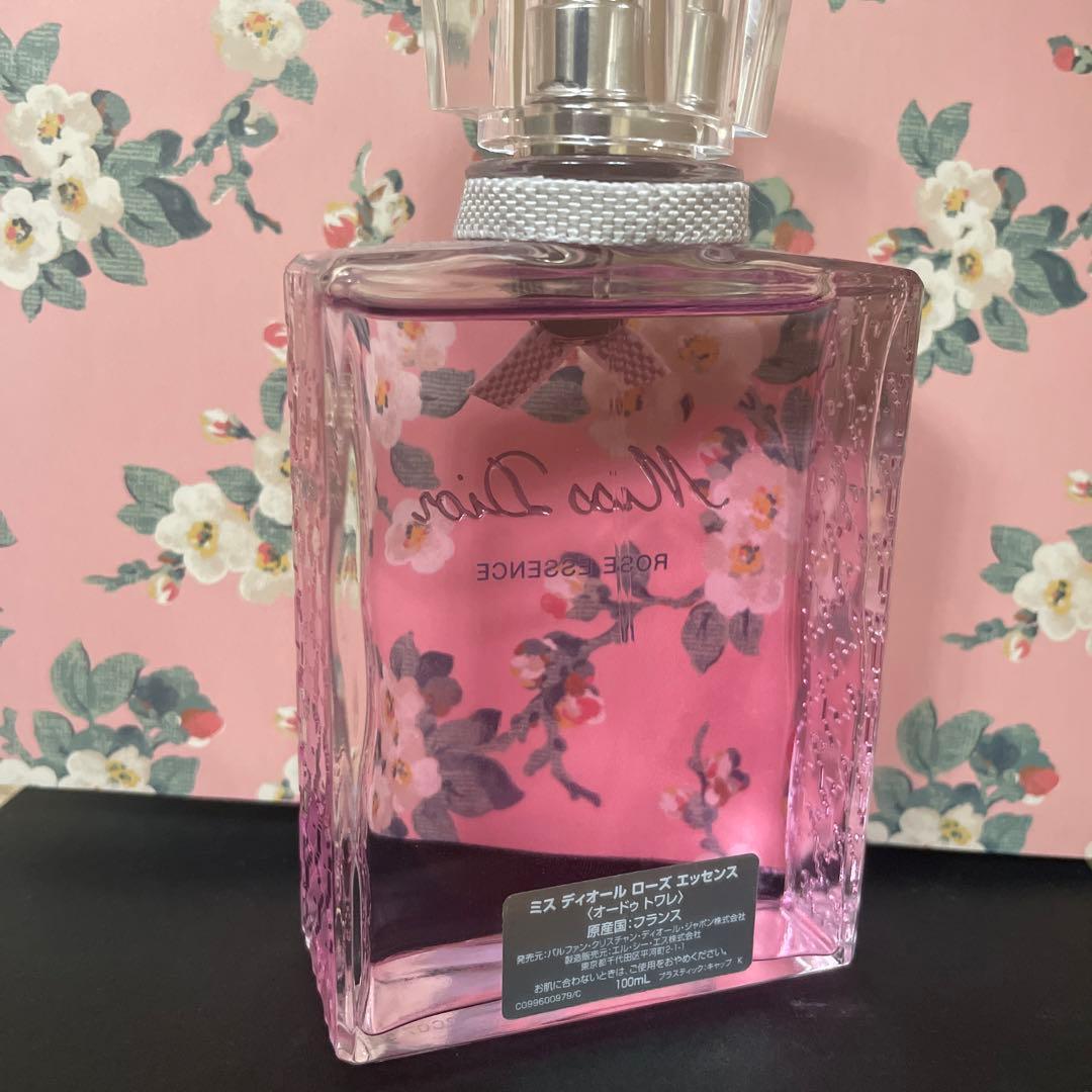 数量　限定品　ミス　ディオール　ローズ　エッセンス　ディオール　巾着　セット